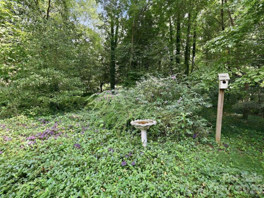 12 Legendary Road, Hendersonville, NC 28739.  MLS# CAR4420469, YatesRealty ID 48291. 