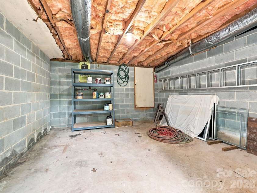 12 Legendary Road, Hendersonville, NC 28739.  MLS# CAR4420469, YatesRealty ID 48291. 