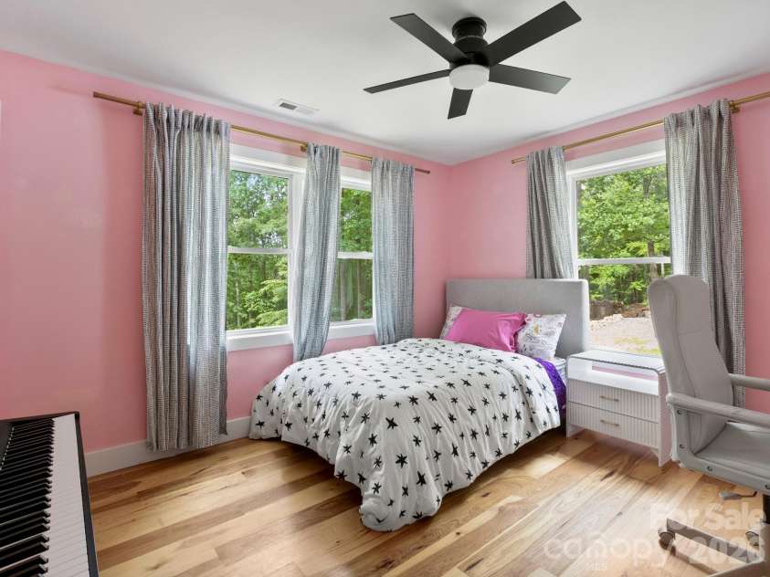 41 Bear Trail, Fairview, NC 28730.  MLS# CAR4420605, YatesRealty ID 48293. Spare bedroom no.1