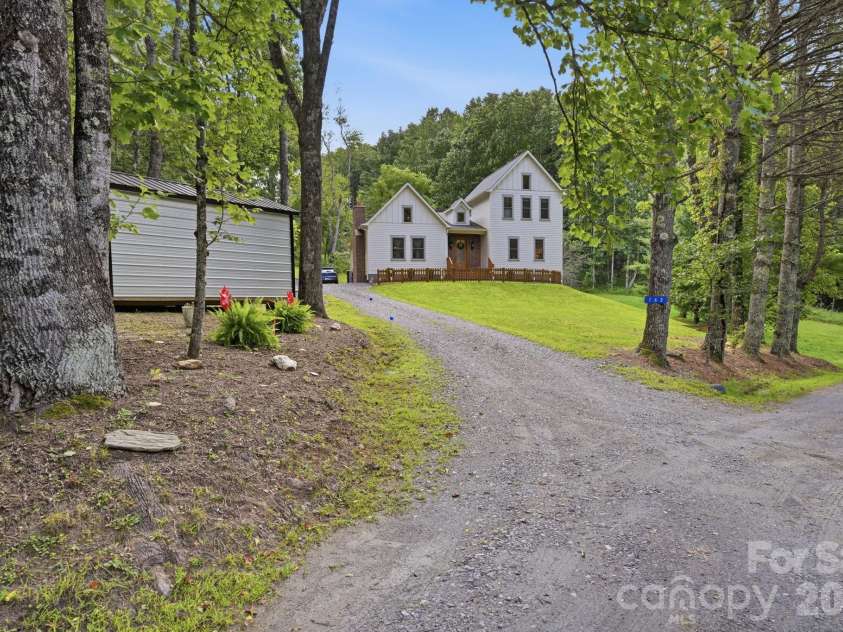 163 Walnut Drive, Jefferson, NC 28640.  MLS# CAR4420717, YatesRealty ID 48294. 