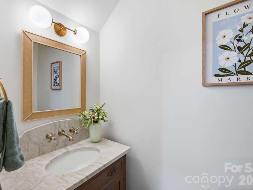 163 Walnut Drive, Jefferson, NC 28640.  MLS# CAR4420717, YatesRealty ID 48294. Main Level Half Bathroom