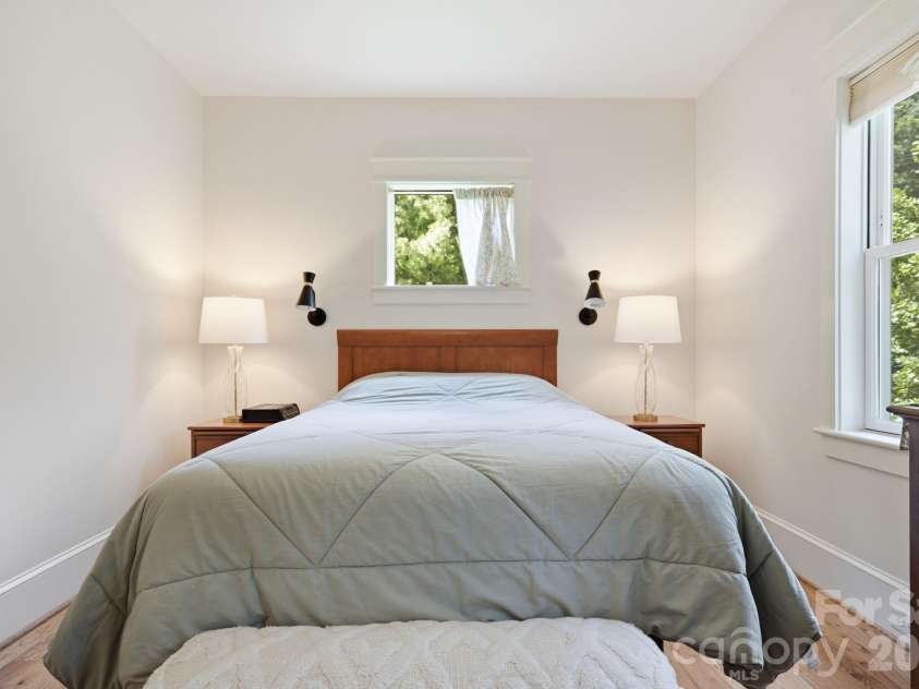 163 Walnut Drive, Jefferson, NC 28640.  MLS# CAR4420717, YatesRealty ID 48294. Main Level Primary Bedroom with Double Closets and Ensuite Bathroom