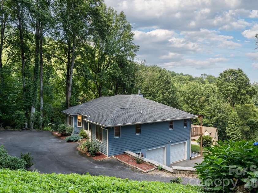80 Range Drive, Maggie Valley, NC 28751.  MLS# CAR4419069, YatesRealty ID 48298. 