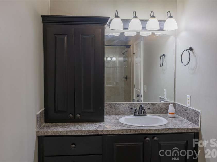 3910 English Oak Drive, Lincolnton, NC 28092.  MLS# CAR4420690, YatesRealty ID 48299. 