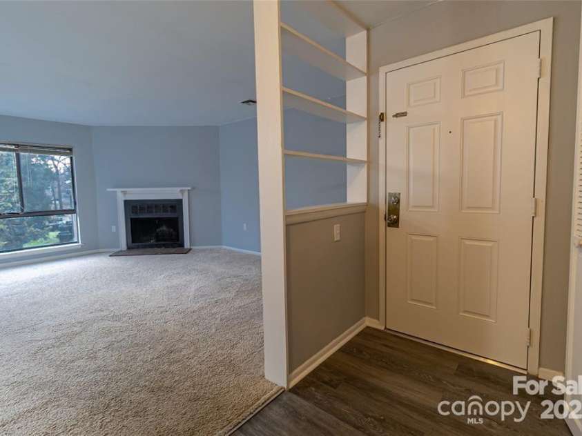 4814 Spring Lake Drive, Charlotte, NC 28212.  MLS# CAR4314359, YatesRealty ID 483. 