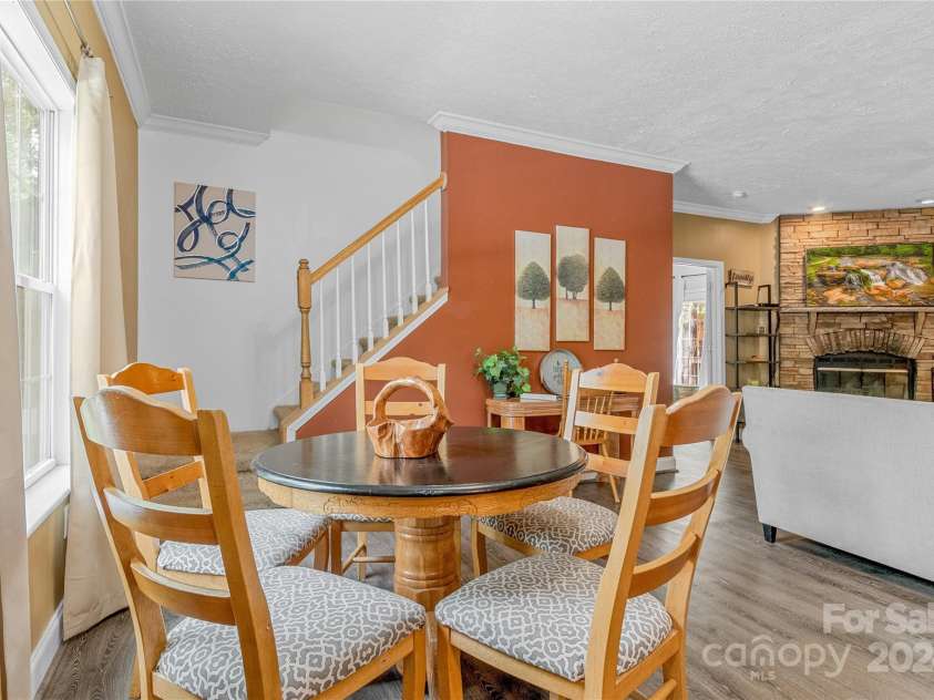 89 Palomino Road, Waynesville, NC 28785.  MLS# CAR4170444, YatesRealty ID 483. 