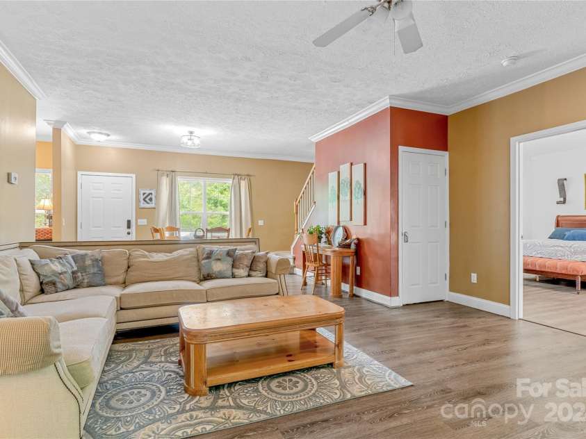 89 Palomino Road, Waynesville, NC 28785.  MLS# CAR4170444, YatesRealty ID 483. 