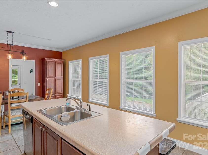 89 Palomino Road, Waynesville, NC 28785.  MLS# CAR4170444, YatesRealty ID 483. 