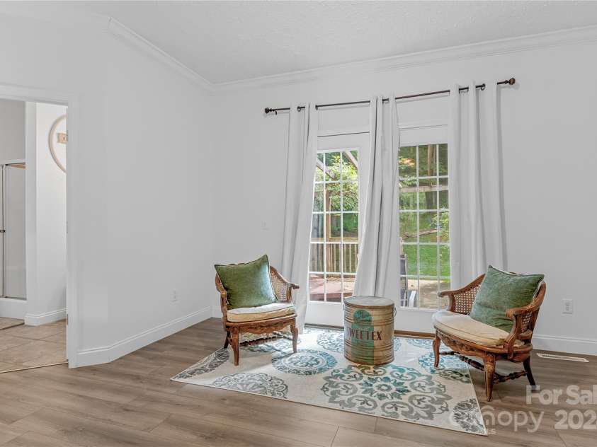89 Palomino Road, Waynesville, NC 28785.  MLS# CAR4170444, YatesRealty ID 483. 
