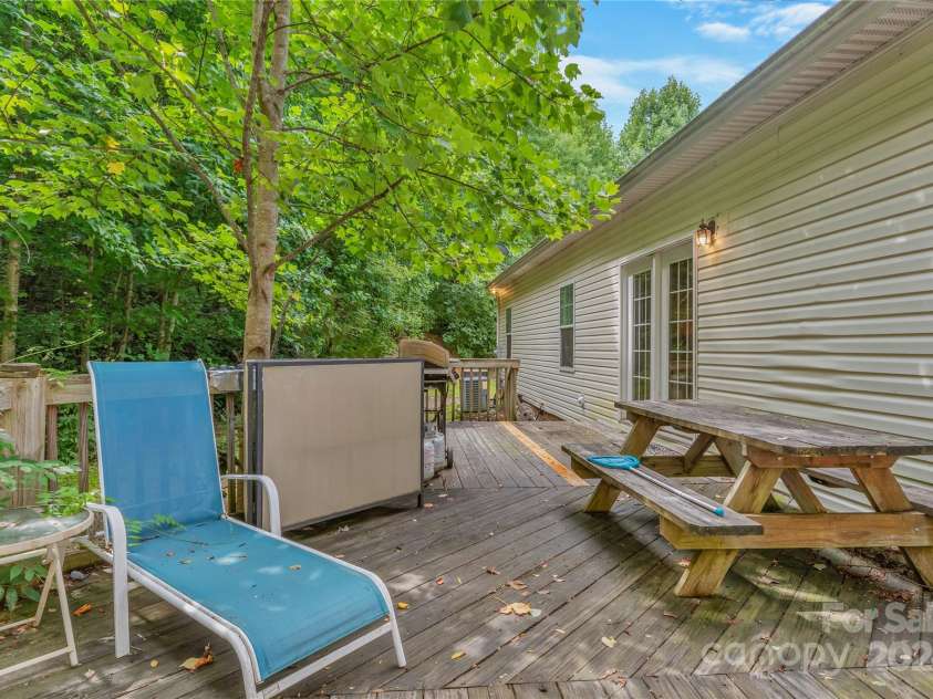 89 Palomino Road, Waynesville, NC 28785.  MLS# CAR4170444, YatesRealty ID 483. 