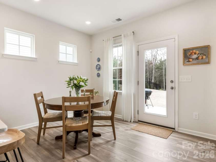 16011 Seagard Cove, Charlotte, NC 28278.  MLS# CAR4351200, YatesRealty ID 4830. Dining Room