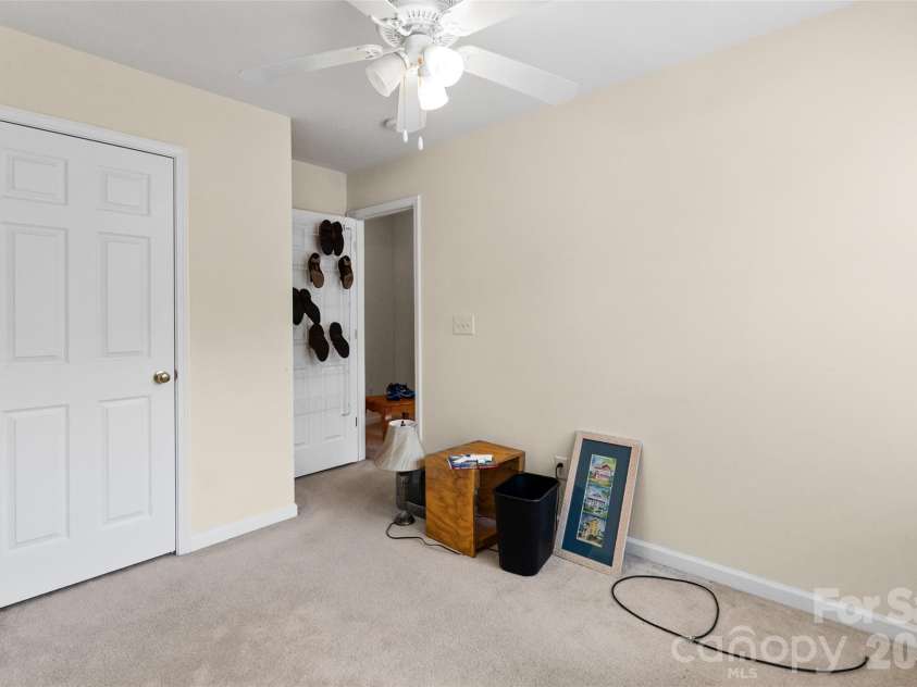 713 Rock Lake Glen, Fort Mill, SC 29715.  MLS# CAR4391442, YatesRealty ID 48301. 