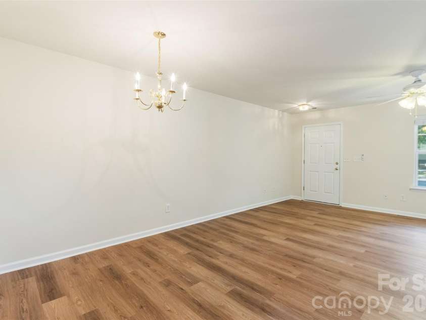 713 Rock Lake Glen, Fort Mill, SC 29715.  MLS# CAR4391442, YatesRealty ID 48301. 