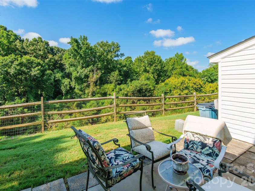 713 Rock Lake Glen, Fort Mill, SC 29715.  MLS# CAR4391442, YatesRealty ID 48301. 