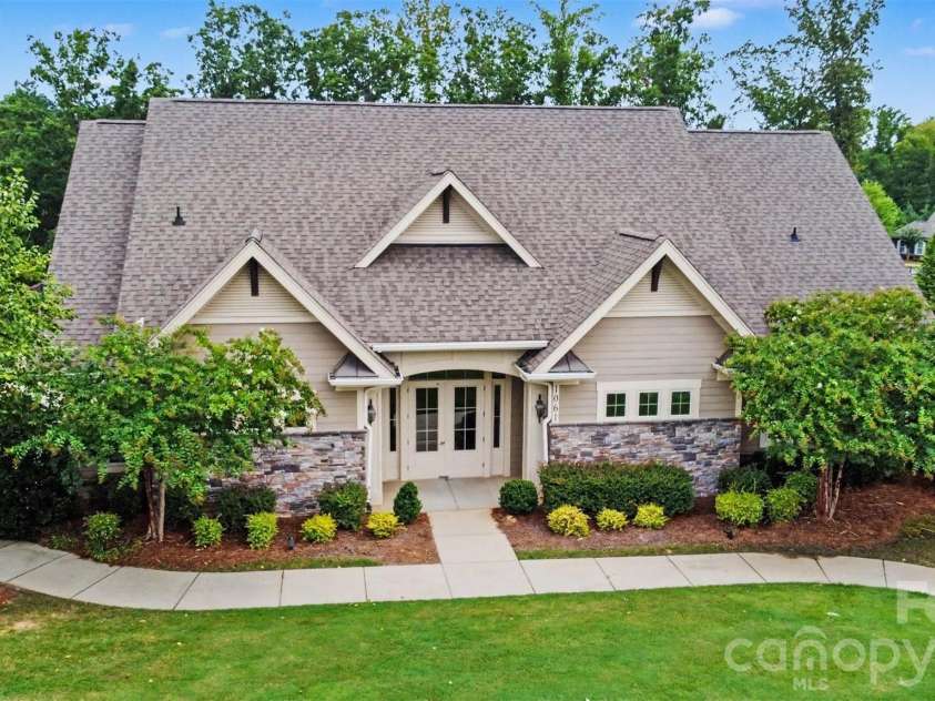 1526 Afton Way, Fort Mill, SC 29708.  MLS# CAR4413306, YatesRealty ID 48303. Community Center