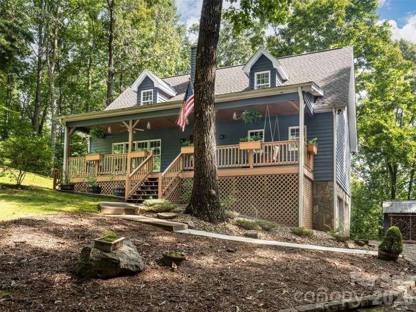 12 Howling Waite Ridge, Candler, NC 28715.  MLS# CAR4420405, YatesRealty ID 48304. 