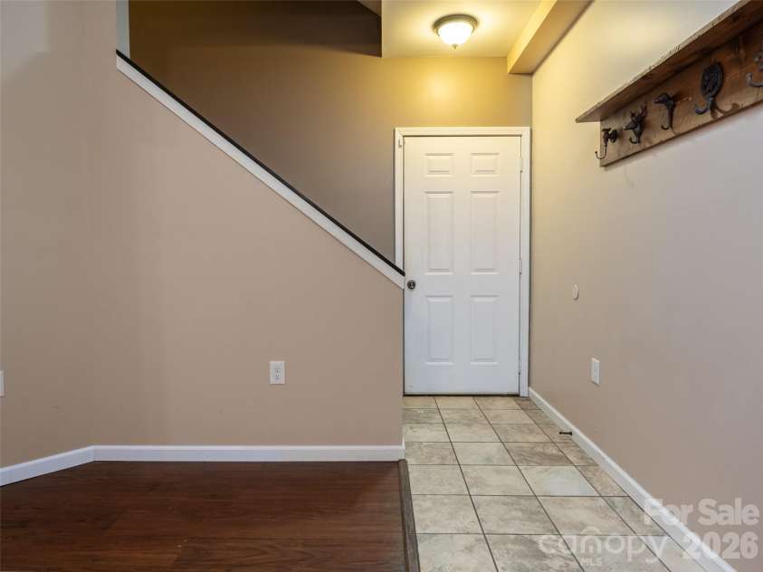 12 Howling Waite Ridge, Candler, NC 28715.  MLS# CAR4420405, YatesRealty ID 48304. 