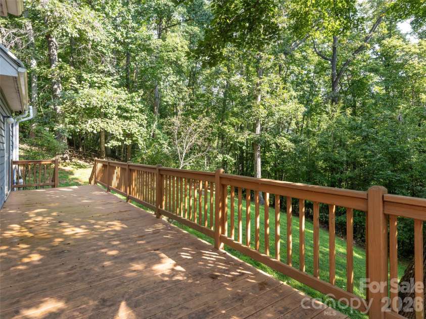 12 Howling Waite Ridge, Candler, NC 28715.  MLS# CAR4420405, YatesRealty ID 48304. 
