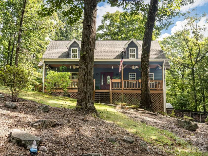 12 Howling Waite Ridge, Candler, NC 28715.  MLS# CAR4420405, YatesRealty ID 48304. 