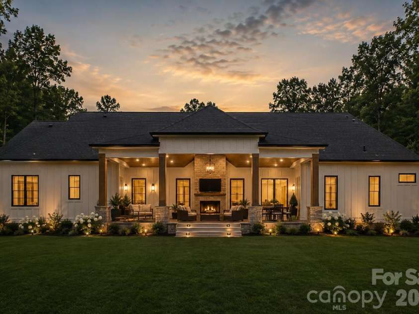 1014 Cane Manor Court, Waxhaw, NC 28173.  MLS# CAR4420760, YatesRealty ID 48305. 