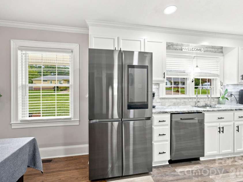 300 Eastwood Drive, Mount Holly, NC 28120.  MLS# CAR4419911, YatesRealty ID 48306. 