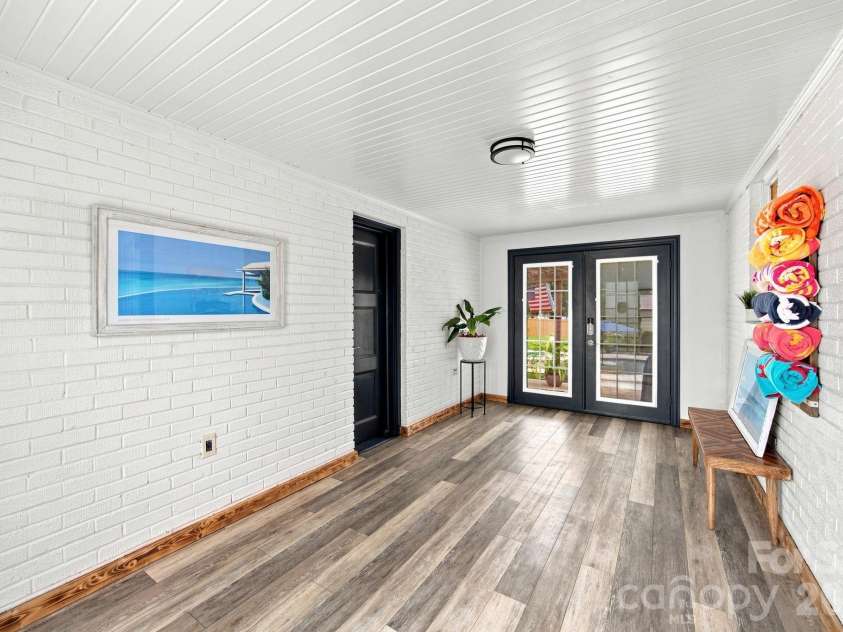 300 Eastwood Drive, Mount Holly, NC 28120.  MLS# CAR4419911, YatesRealty ID 48306. 