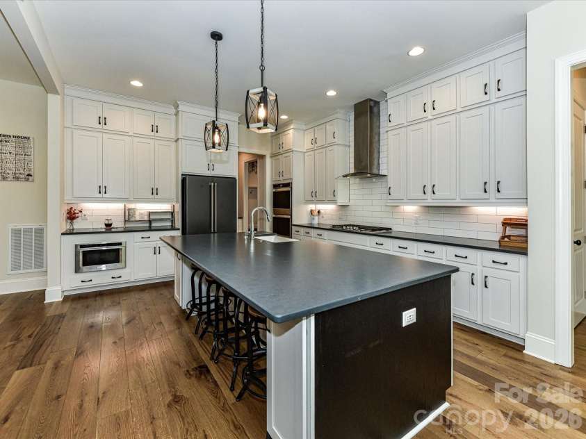555 Shepherd Lane, Clover, SC 29710.  MLS# CAR4416784, YatesRealty ID 48307. 