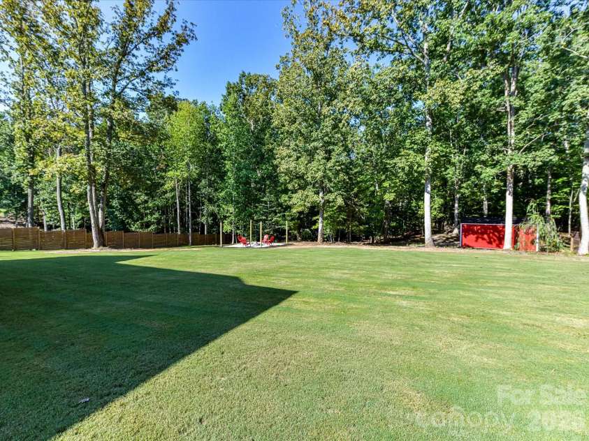 555 Shepherd Lane, Clover, SC 29710.  MLS# CAR4416784, YatesRealty ID 48307. 