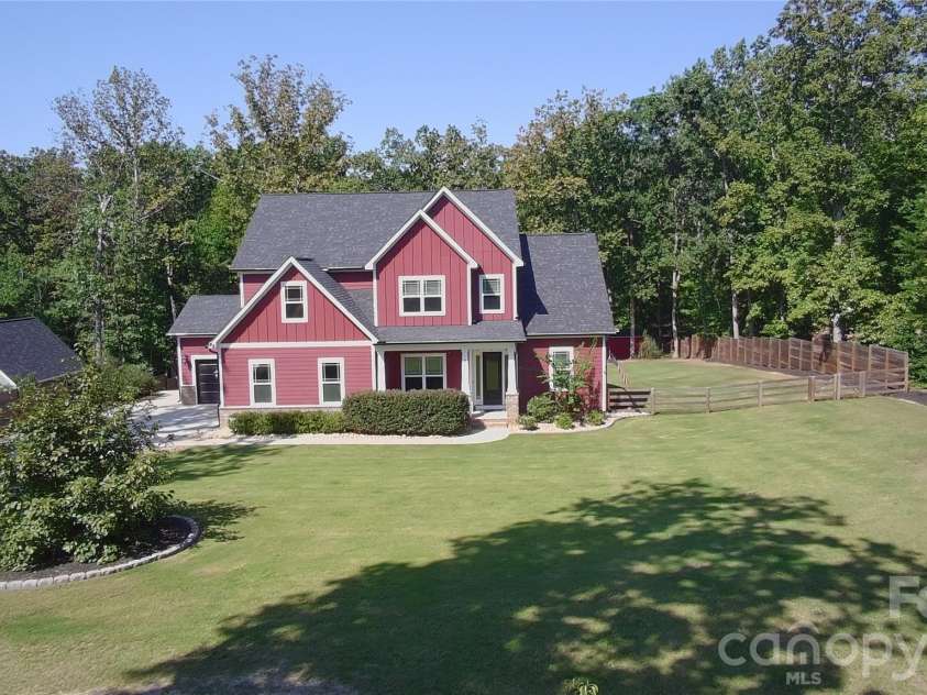 555 Shepherd Lane, Clover, SC 29710.  MLS# CAR4416784, YatesRealty ID 48307. 