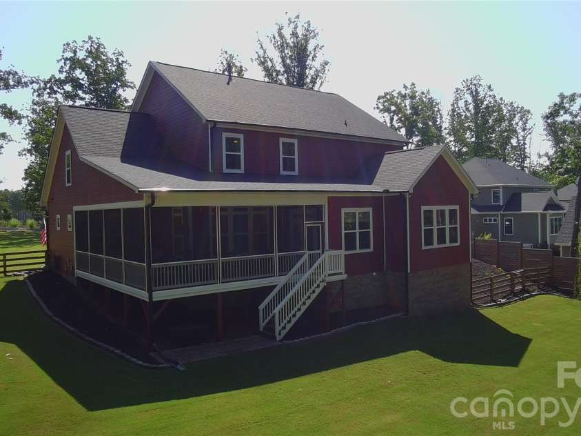 555 Shepherd Lane, Clover, SC 29710.  MLS# CAR4416784, YatesRealty ID 48307. 