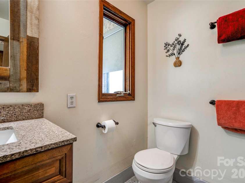 152 North Shore Drive, Cherryville, NC 28021.  MLS# CAR4420770, YatesRealty ID 48309. 