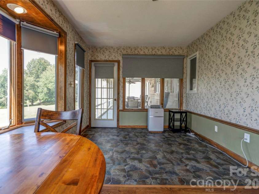 152 North Shore Drive, Cherryville, NC 28021.  MLS# CAR4420770, YatesRealty ID 48309. 