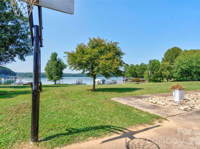 152 North Shore Drive, Cherryville, NC 28021.  MLS# CAR4420770, YatesRealty ID 48309. 
