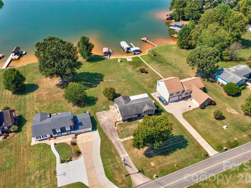 152 North Shore Drive, Cherryville, NC 28021.  MLS# CAR4420770, YatesRealty ID 48309. 