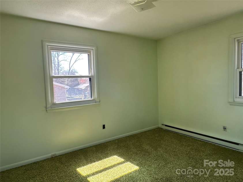 156 Shamrock Avenue, Mount Airy, NC 27030.  MLS# CAR4241937, YatesRealty ID 4831. 