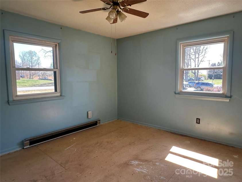 156 Shamrock Avenue, Mount Airy, NC 27030.  MLS# CAR4241937, YatesRealty ID 4831. 