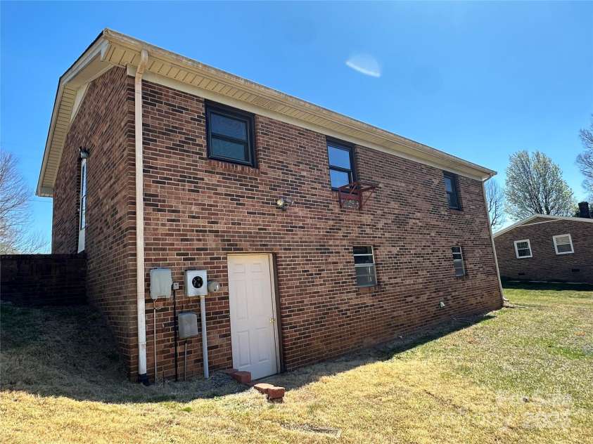 156 Shamrock Avenue, Mount Airy, NC 27030.  MLS# CAR4241937, YatesRealty ID 4831. 