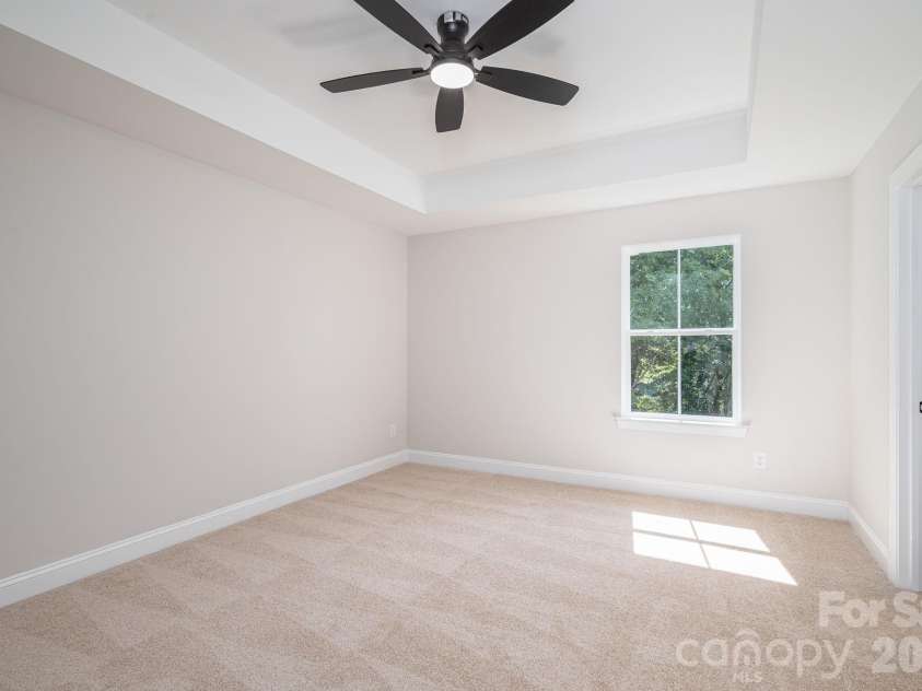 301 Congress Street, Lincolnton, NC 28092.  MLS# CAR4418941, YatesRealty ID 48310. 