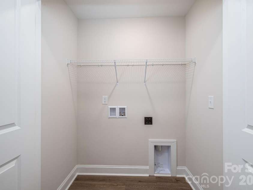 301 Congress Street, Lincolnton, NC 28092.  MLS# CAR4418941, YatesRealty ID 48310. 
