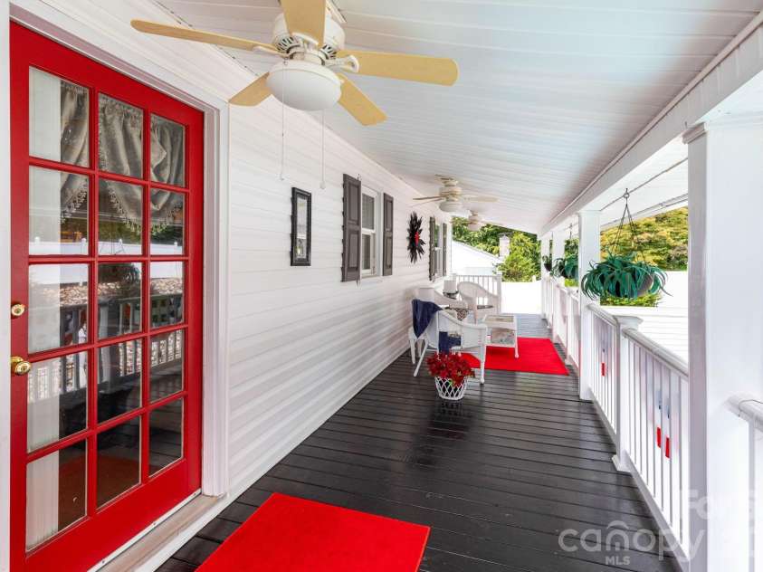 84 Portcrest Heights, Marion, NC 28752.  MLS# CAR4420704, YatesRealty ID 48311. Upper Covered Deck
