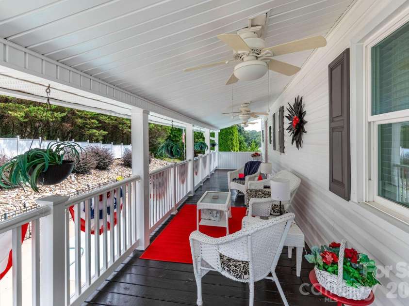 84 Portcrest Heights, Marion, NC 28752.  MLS# CAR4420704, YatesRealty ID 48311. Upper Covered Deck