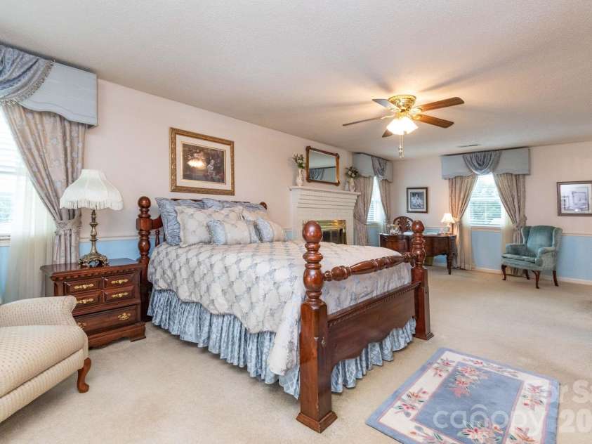 84 Portcrest Heights, Marion, NC 28752.  MLS# CAR4420704, YatesRealty ID 48311. Upper Level 2nd Primary Bedroom