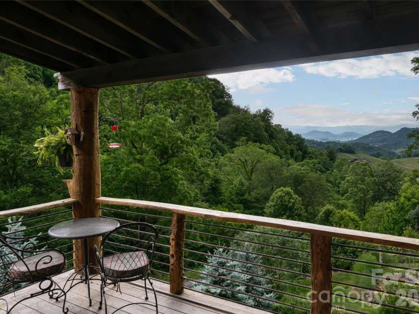 217 Natures Rest Lane, Clyde, NC 28721.  MLS# CAR4389640, YatesRealty ID 48312. 