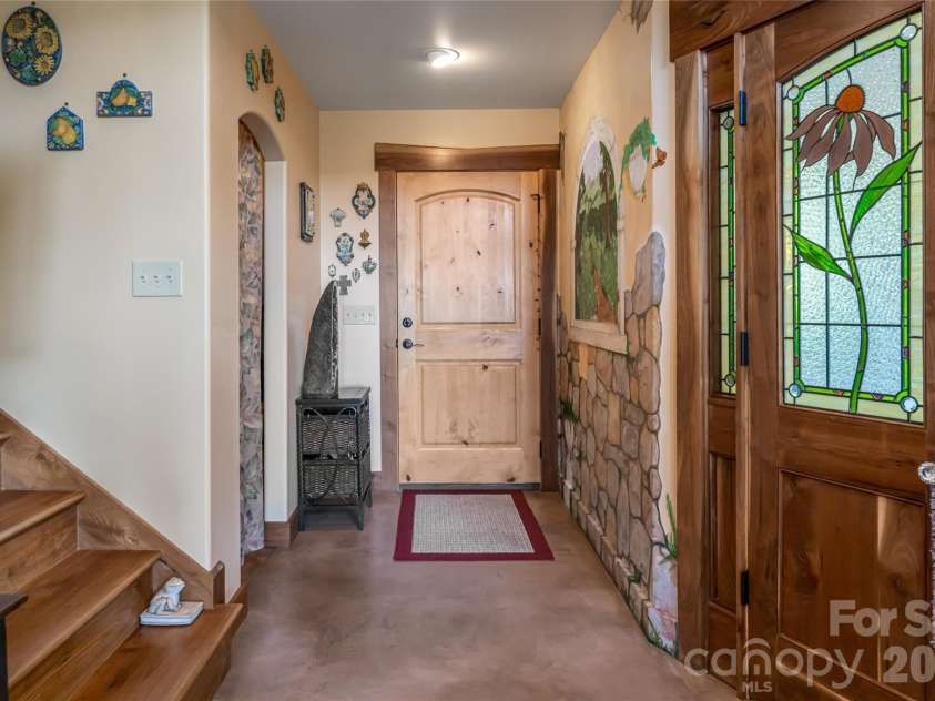 217 Natures Rest Lane, Clyde, NC 28721.  MLS# CAR4389640, YatesRealty ID 48312. 