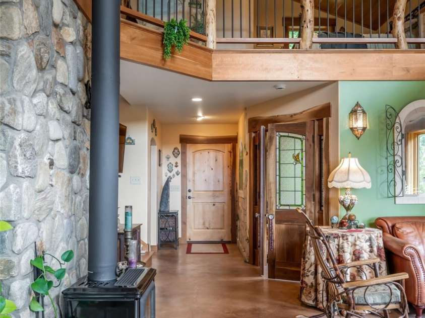 217 Natures Rest Lane, Clyde, NC 28721.  MLS# CAR4389640, YatesRealty ID 48312. 