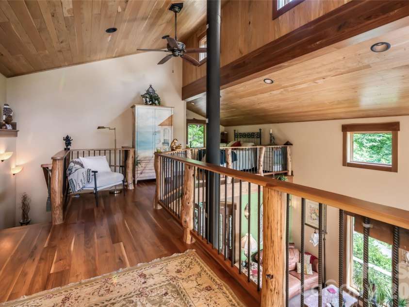 217 Natures Rest Lane, Clyde, NC 28721.  MLS# CAR4389640, YatesRealty ID 48312. 