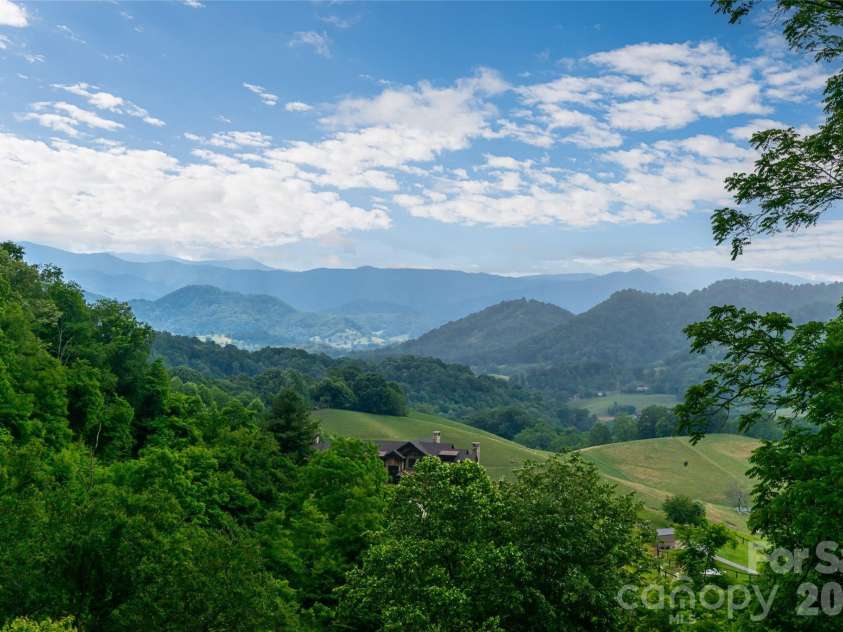217 Natures Rest Lane, Clyde, NC 28721.  MLS# CAR4389640, YatesRealty ID 48312. 