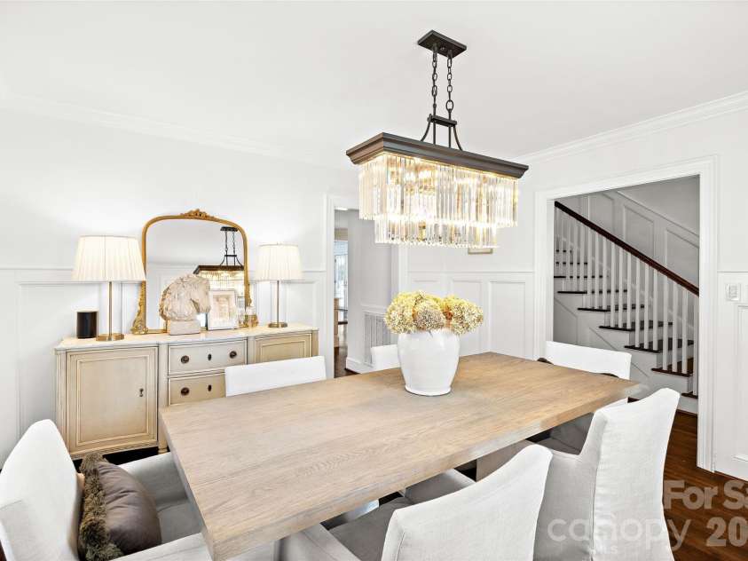 1838 Wendover Road, Charlotte, NC 28211.  MLS# CAR4420286, YatesRealty ID 48313. Dining room