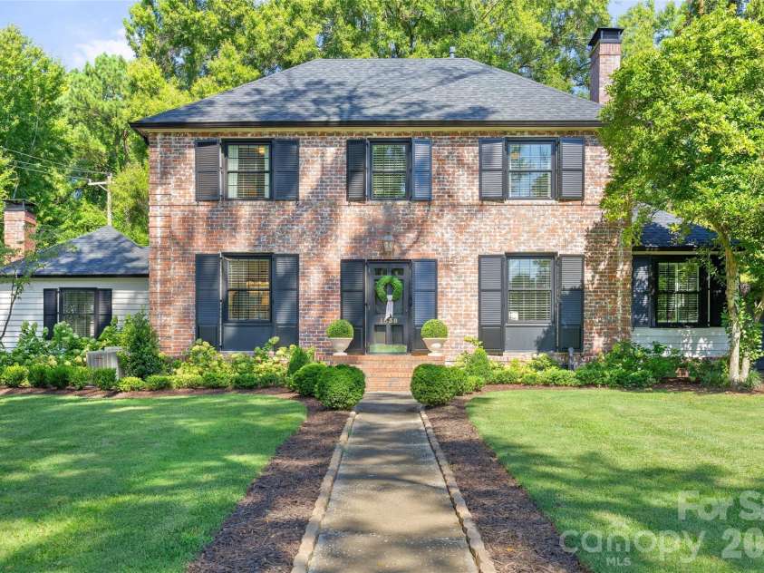 1838 Wendover Road, Charlotte, NC 28211.  MLS# CAR4420286, YatesRealty ID 48313. Front elevation
