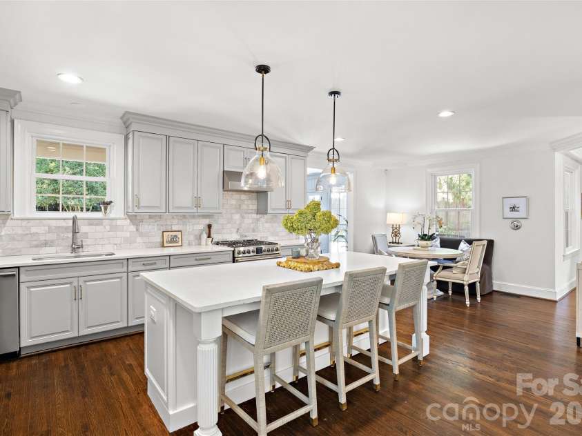 1838 Wendover Road, Charlotte, NC 28211.  MLS# CAR4420286, YatesRealty ID 48313. Kitchen